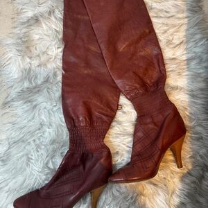 CHANEL Maroon Leather Heeled Boots